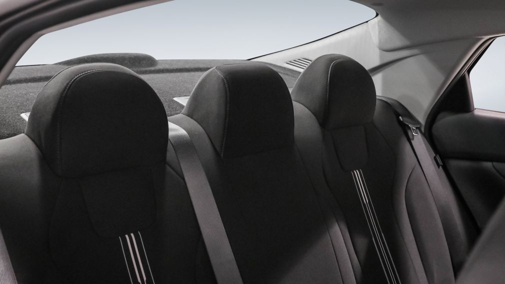 Hyundai Elantra Preferred 2025 d&rsquo;occasion à vendre - 23
