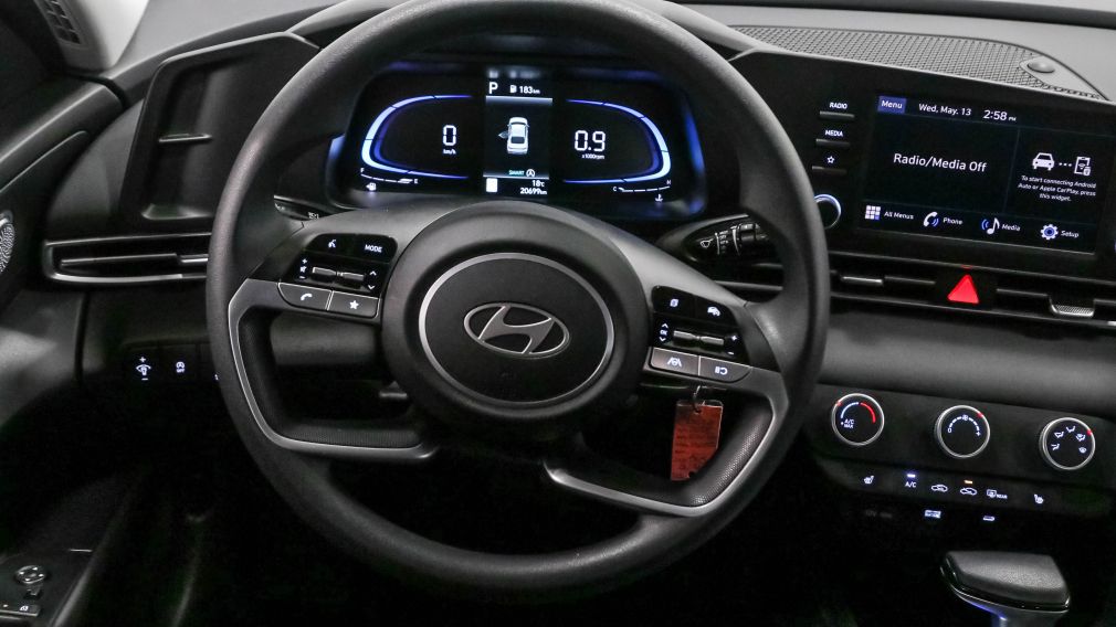 Hyundai Elantra Essential 2025 d&rsquo;occasion à vendre - 13