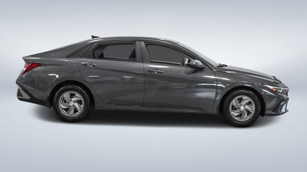 Hyundai Elantra Essential 2025 d&rsquo;occasion à vendre - 8