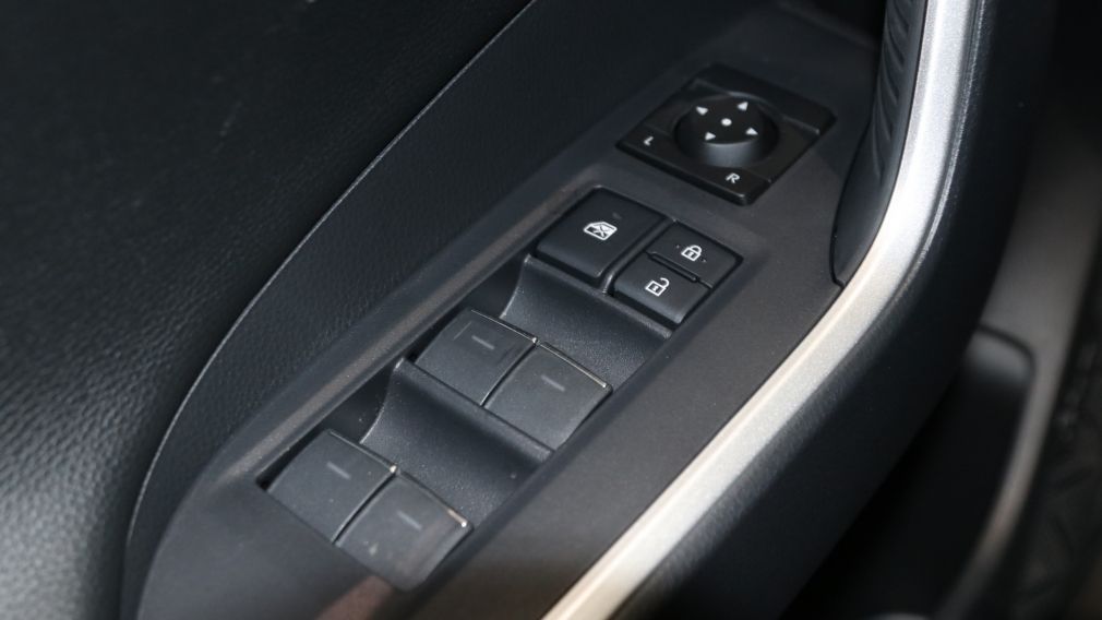 Toyota RAV4 Plug-In Hybrid XSE 2025 d&rsquo;occasion à vendre - 15