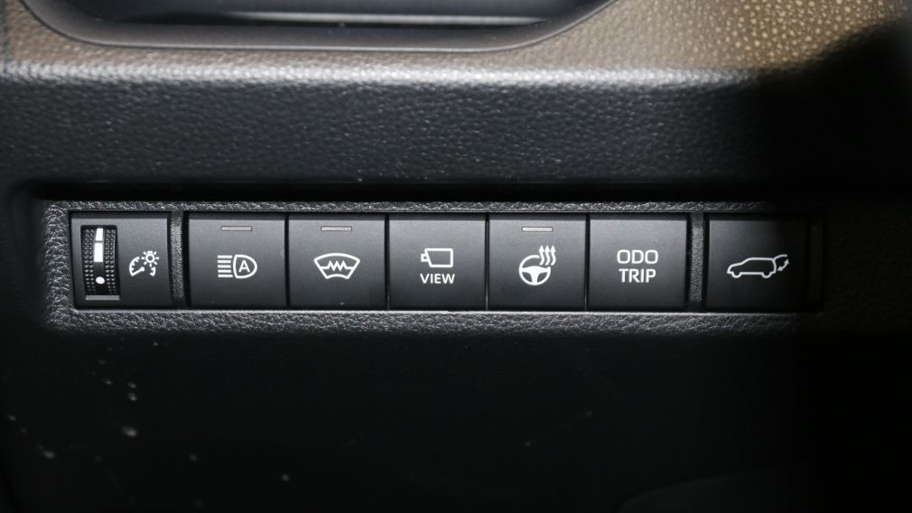 Toyota RAV4 Plug-In Hybrid XSE 2025 d&rsquo;occasion à vendre - 16