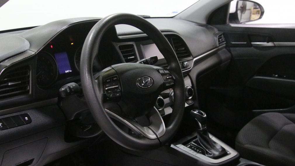 Hyundai Elantra Essential 2020 d&rsquo;occasion à vendre - 11