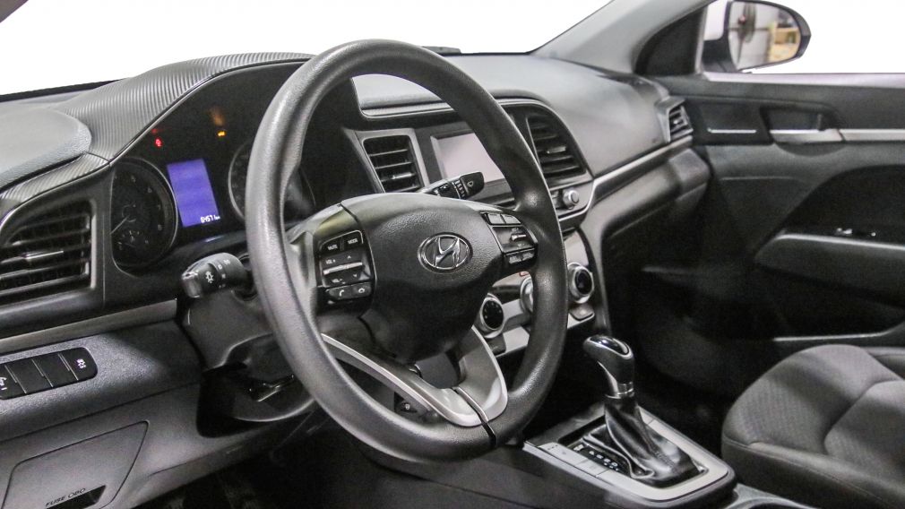 Hyundai Elantra Essential 2020 d&rsquo;occasion à vendre - 11