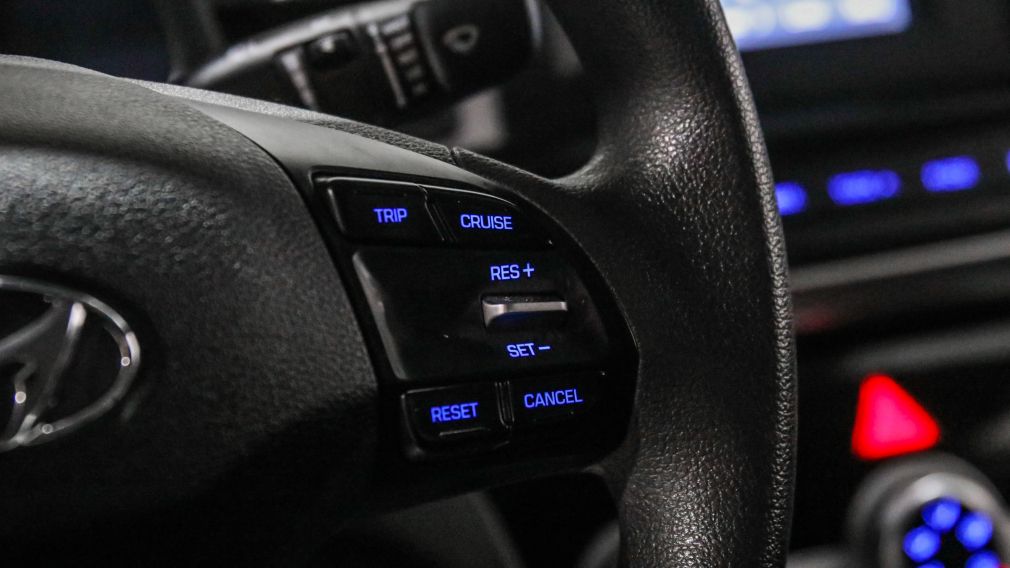 Hyundai Elantra Essential 2020 d&rsquo;occasion à vendre - 15