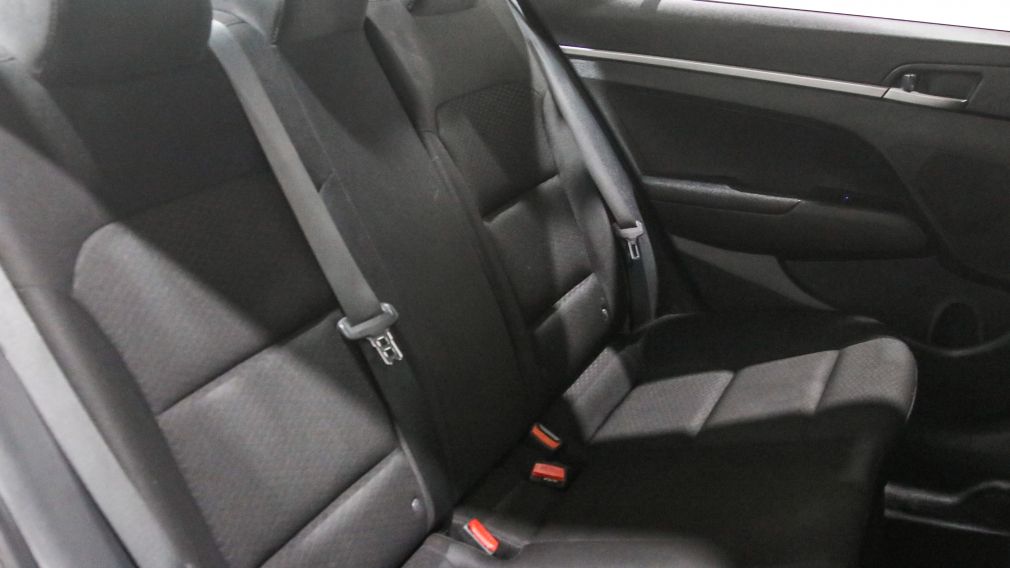 Hyundai Elantra Essential 2020 d&rsquo;occasion à vendre - 22