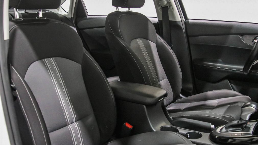 Kia Forte EX 2023 d&rsquo;occasion à vendre - 23