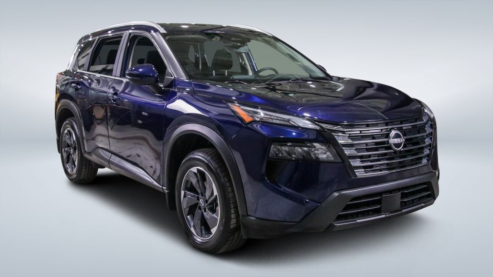 Nissan Rogue SV Moonroof