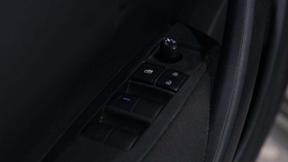 Toyota Corolla LE 2022 d&rsquo;occasion à vendre - 9