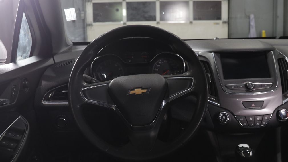 Chevrolet Cruze LS 2019 d&rsquo;occasion à vendre - 11
