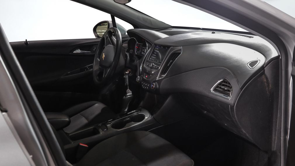 Chevrolet Cruze LS 2019 d&rsquo;occasion à vendre - 22