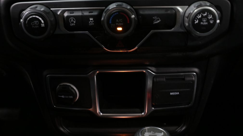 Jeep Wrangler Sport 2021 d&rsquo;occasion à vendre - 19