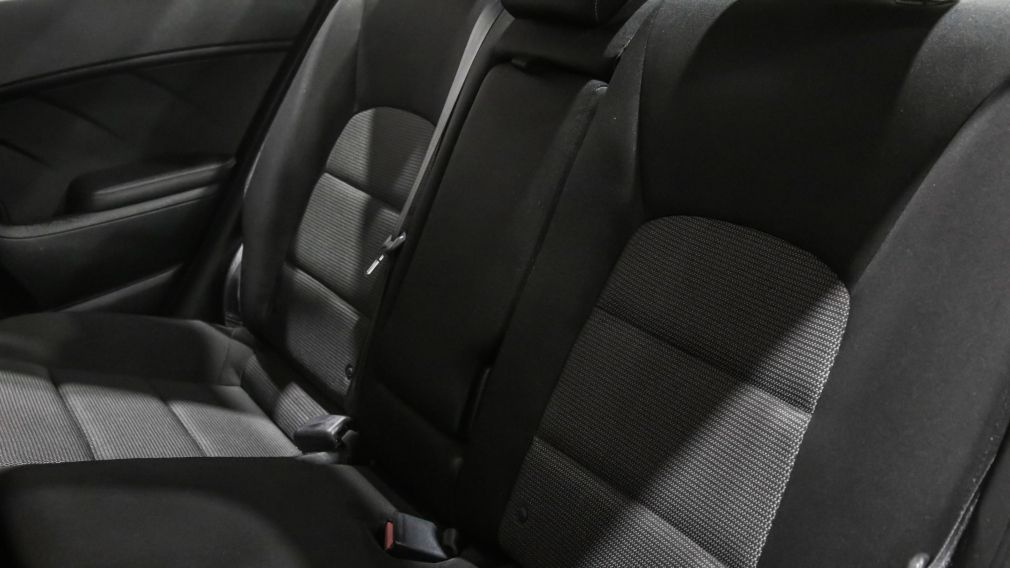 Kia Forte LX 2018 d’occasion à vendre - 24