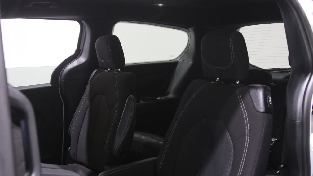 Chrysler Pacifica Touring 2023 d&rsquo;occasion à vendre - 20