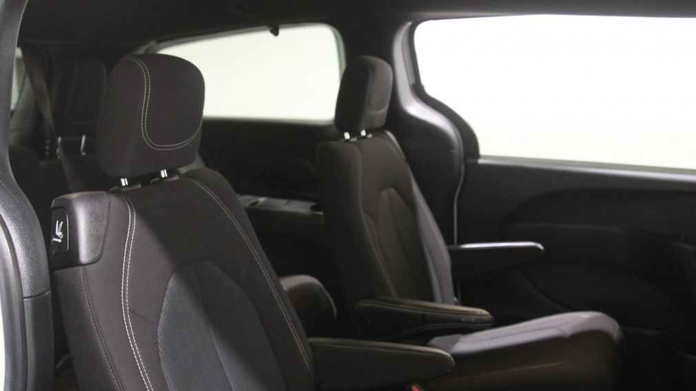 Chrysler Pacifica Touring 2023 d&rsquo;occasion à vendre - 22