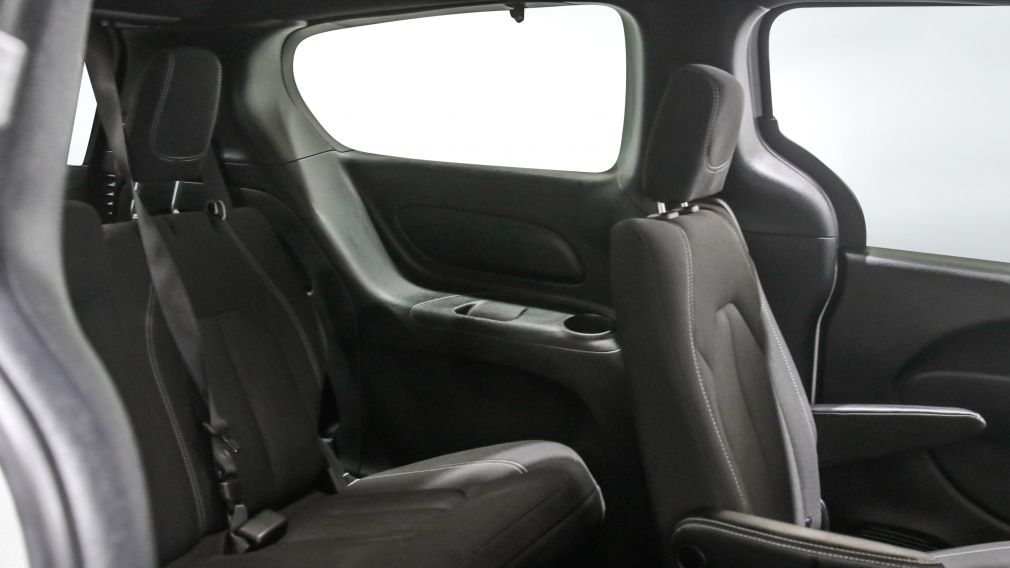 Chrysler Pacifica Touring 2023 d&rsquo;occasion à vendre - 22