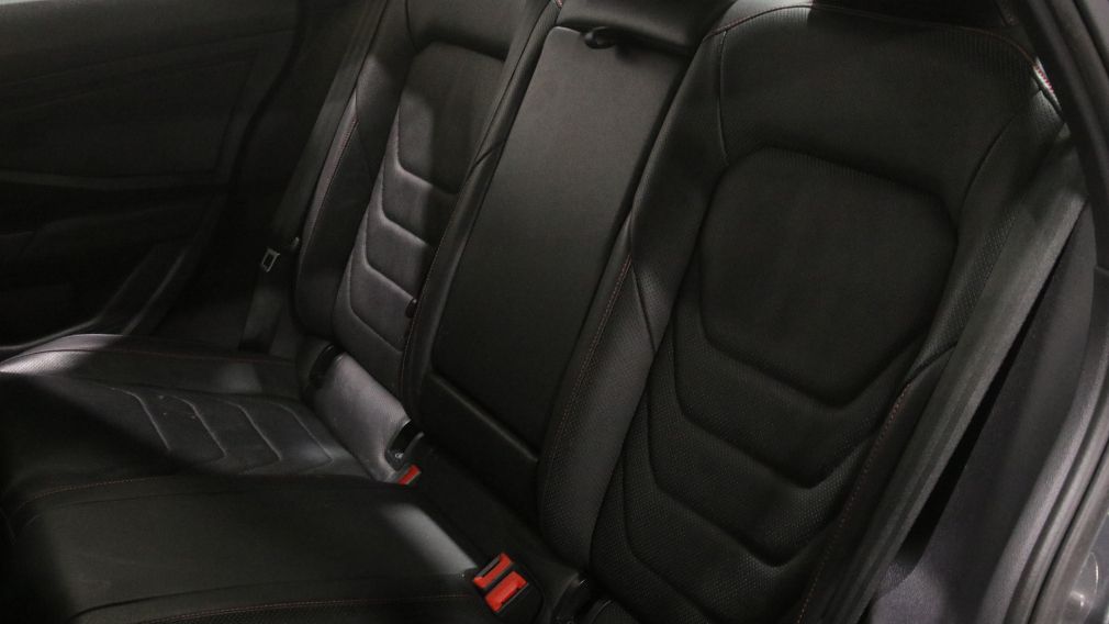 Volkswagen Jetta GLI 2019 d&rsquo;occasion à vendre - 23