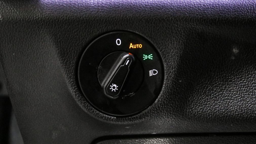 Volkswagen Jetta GLI 2019 d&rsquo;occasion à vendre - 13