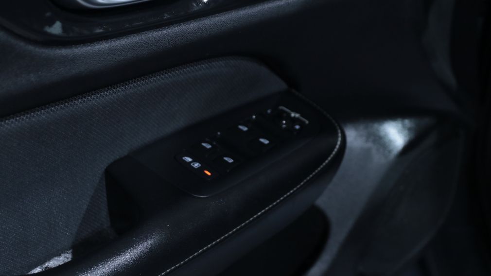 Volvo S60 R-Design 2022 d&rsquo;occasion à vendre - 10