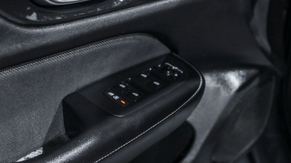 Volvo S60 R-Design 2022 d&rsquo;occasion à vendre - 11