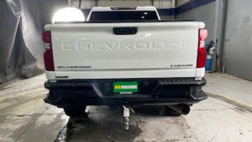 Chevrolet Silverado 2500HD Custom 2024 d’occasion à vendre - 5
