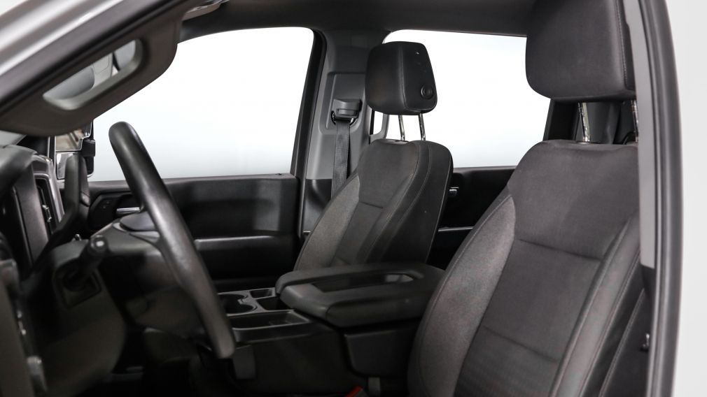 Chevrolet Silverado 2500HD Custom 2024 d&rsquo;occasion à vendre - 8