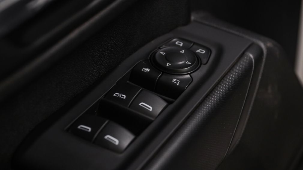 Chevrolet Silverado 2500HD Custom 2024 d&rsquo;occasion à vendre - 9