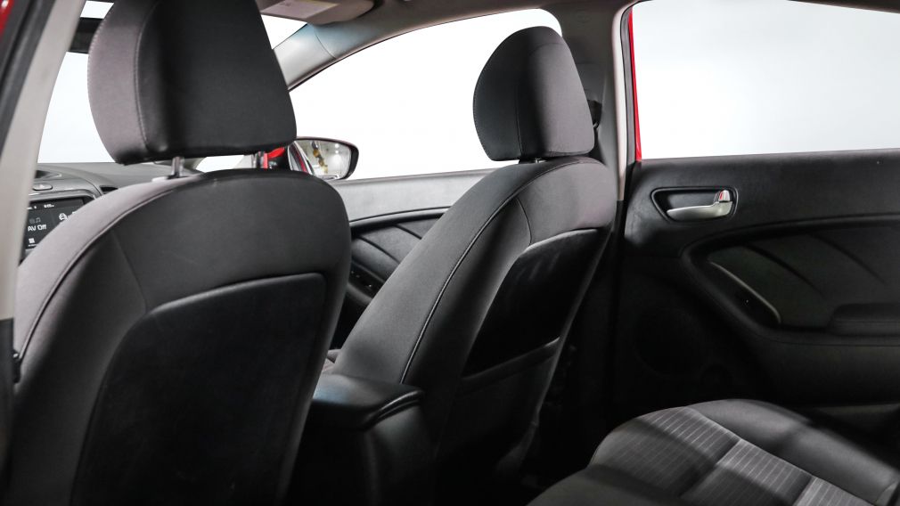 Kia Forte LX 2018 d’occasion à vendre - 18