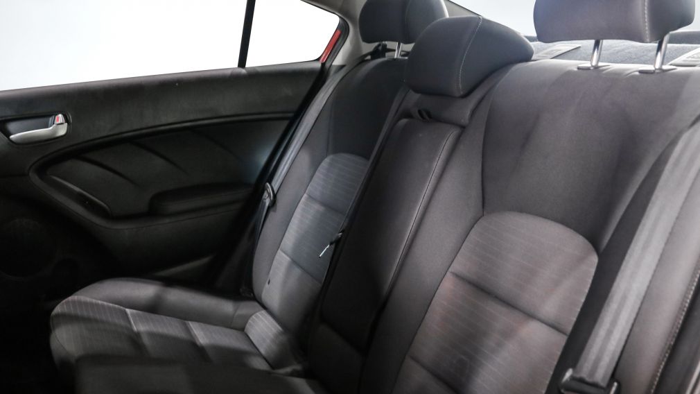 Kia Forte LX 2018 d’occasion à vendre - 17