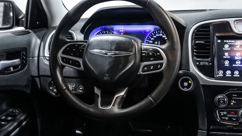 Chrysler 300 300 Touring L 2023 d&rsquo;occasion à vendre - 14