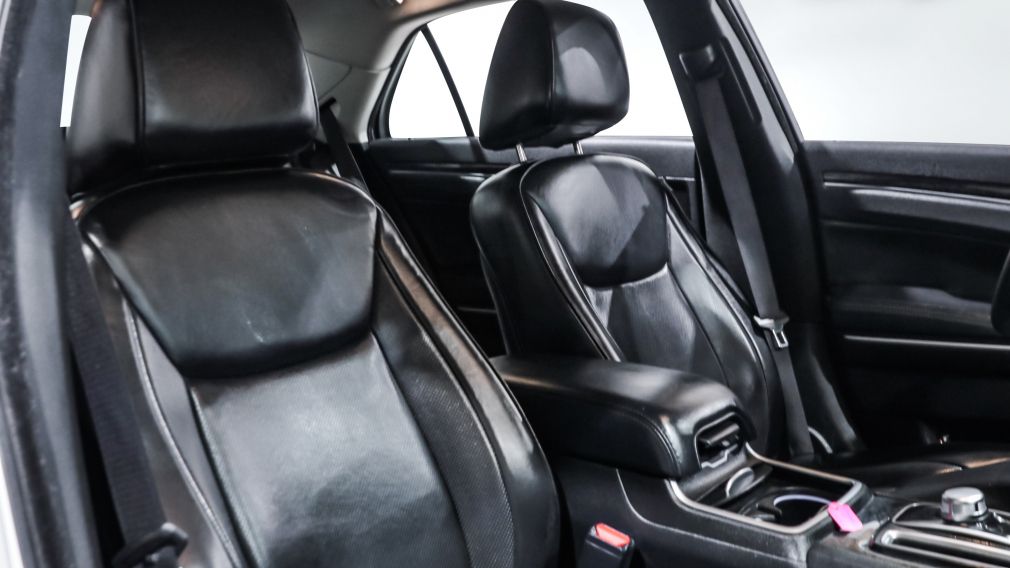 Chrysler 300 300 Touring L 2023 d&rsquo;occasion à vendre - 22