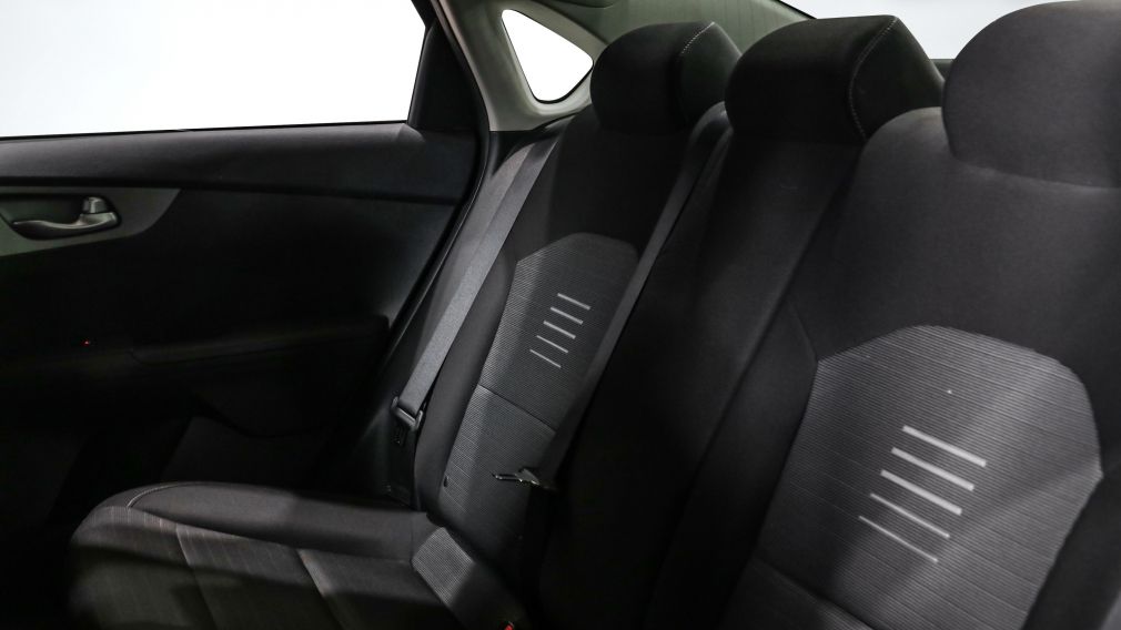 Kia Forte LX 2021 d&rsquo;occasion à vendre - 17