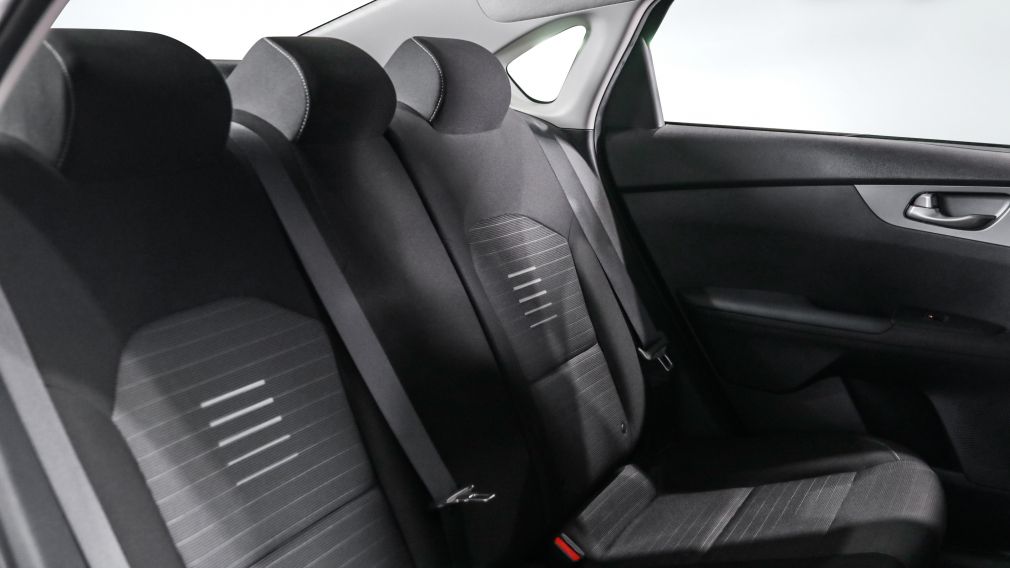 Kia Forte LX 2021 d&rsquo;occasion à vendre - 19