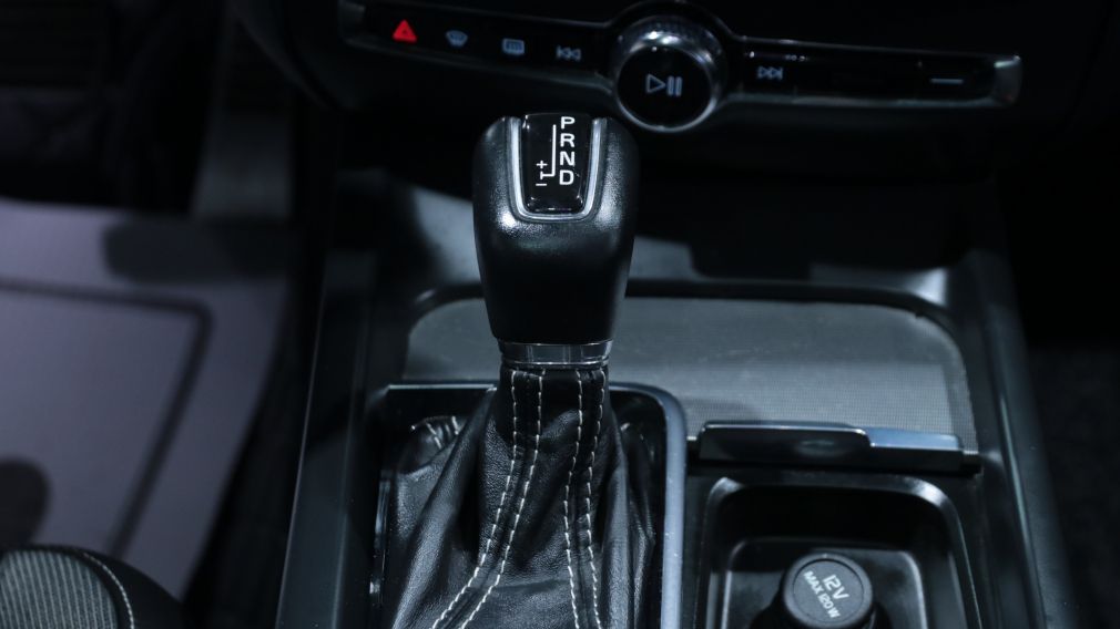 Volvo V60 R-Design 2021 d&rsquo;occasion à vendre - 17