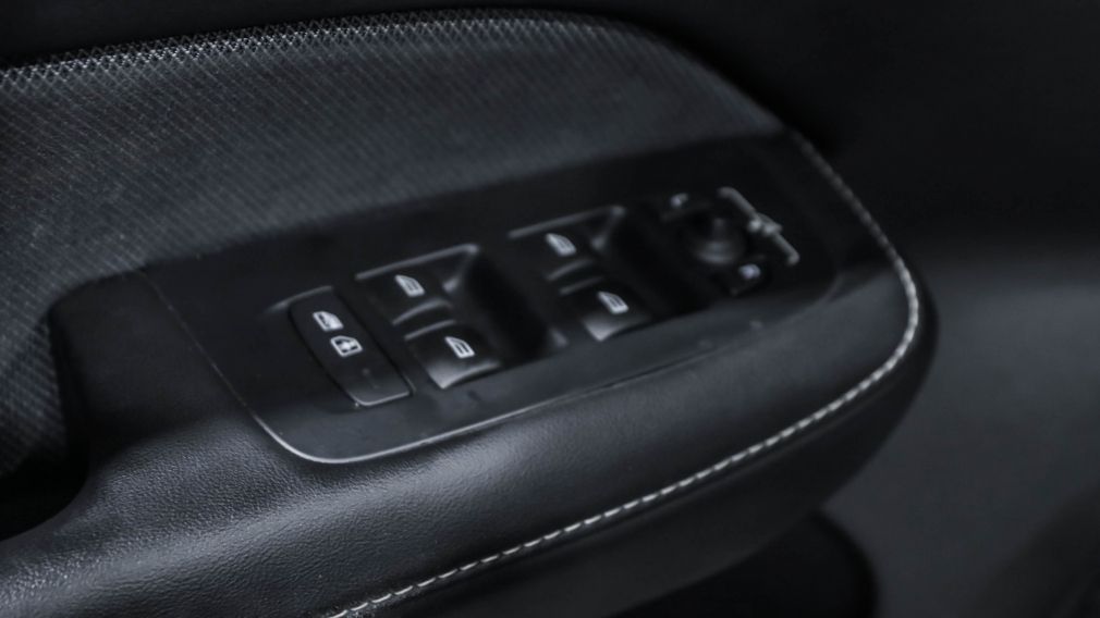 Volvo V60 R-Design 2021 d&rsquo;occasion à vendre - 11