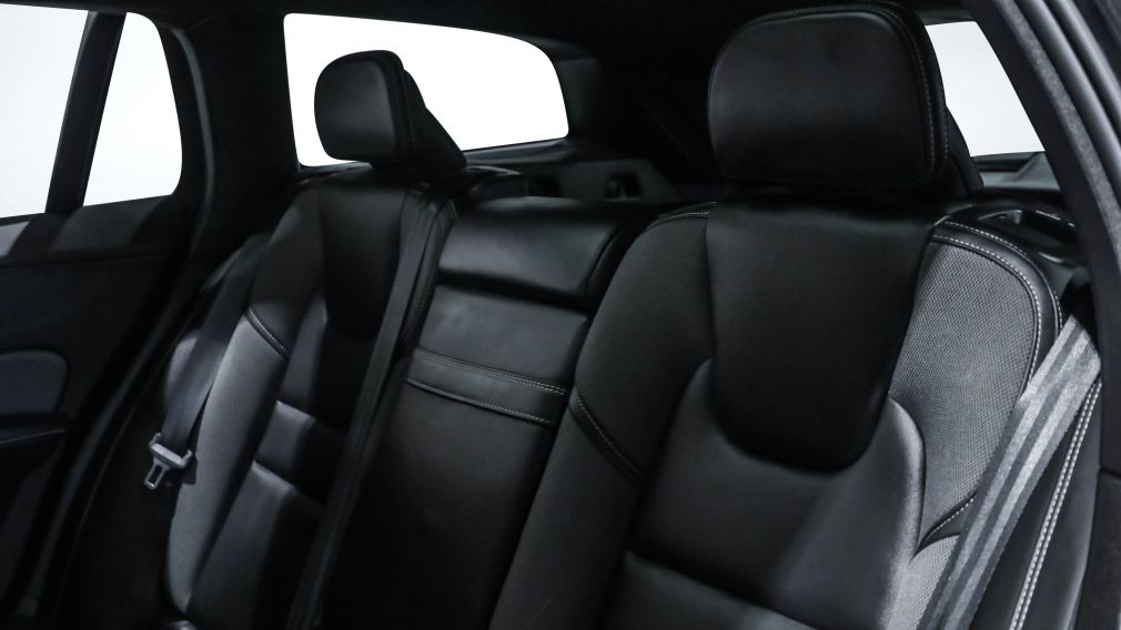 Volvo V60 R-Design 2021 d&rsquo;occasion à vendre - 19