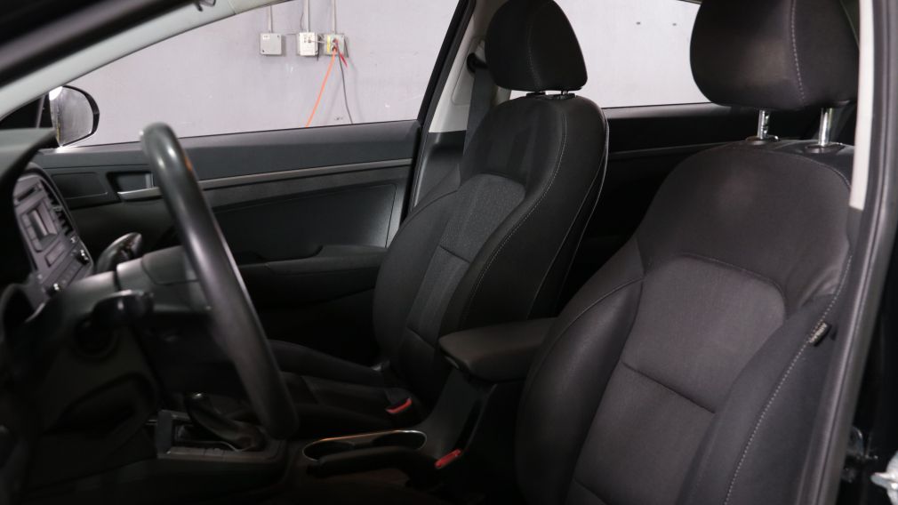 Hyundai Elantra LE 2018 d’occasion à vendre - 8
