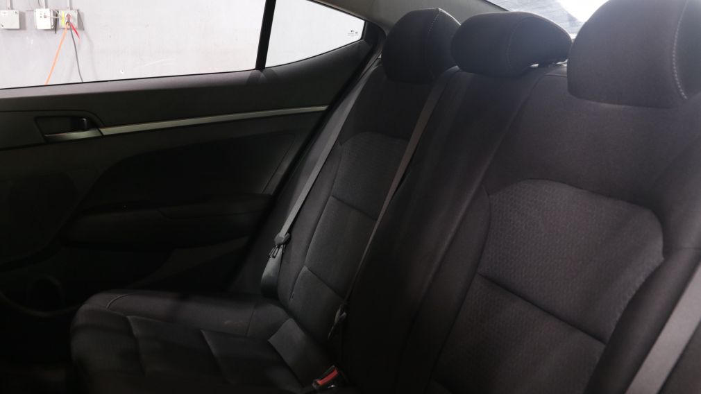Hyundai Elantra LE 2018 d’occasion à vendre - 16