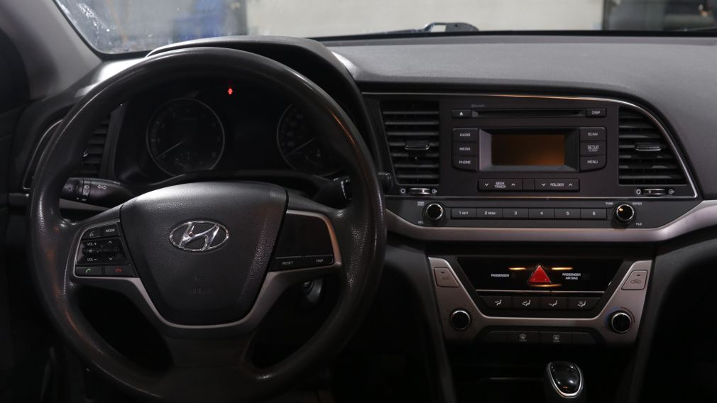 Hyundai Elantra LE 2018 d’occasion à vendre - 10