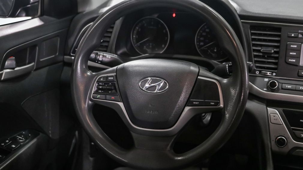 Hyundai Elantra LE 2018 d’occasion à vendre - 11
