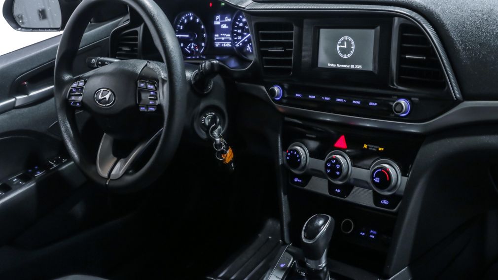 Hyundai Elantra Essential 2020 d’occasion à vendre - 20