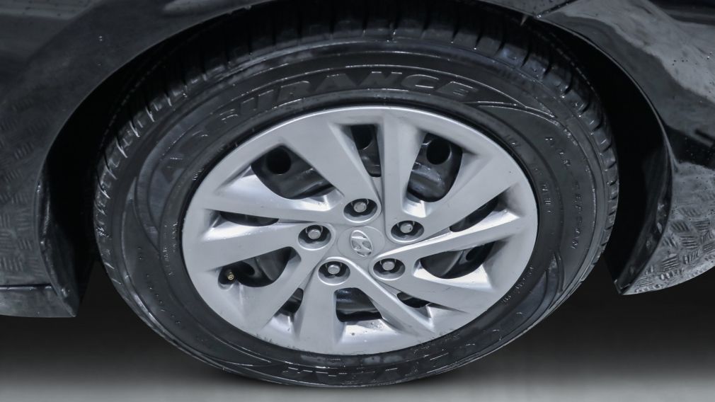 Hyundai Elantra Essential 2020 d’occasion à vendre - 22