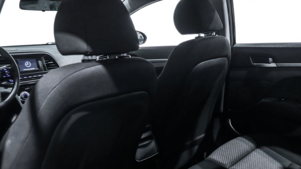 Hyundai Elantra Essential 2020 d’occasion à vendre - 17