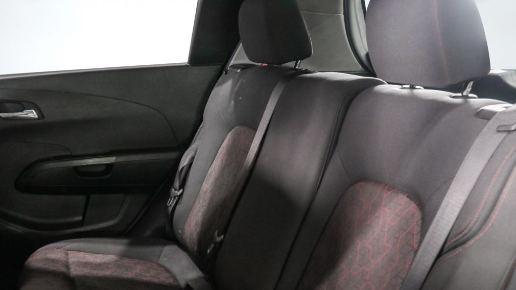 Chevrolet Sonic LT 2018 d&rsquo;occasion à vendre - 19