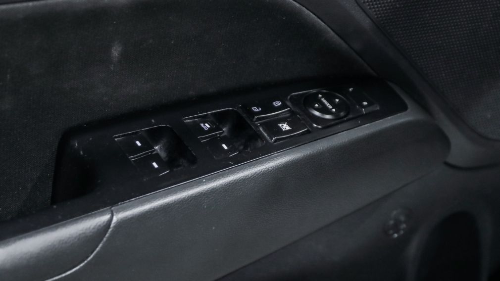 Hyundai Elantra Preferred w/Sun & Safety Package 2020 d&rsquo;occasion à vendre - 10