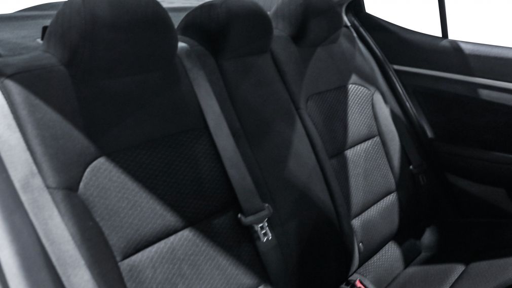 Hyundai Elantra Preferred w/Sun & Safety Package 2020 d&rsquo;occasion à vendre - 19