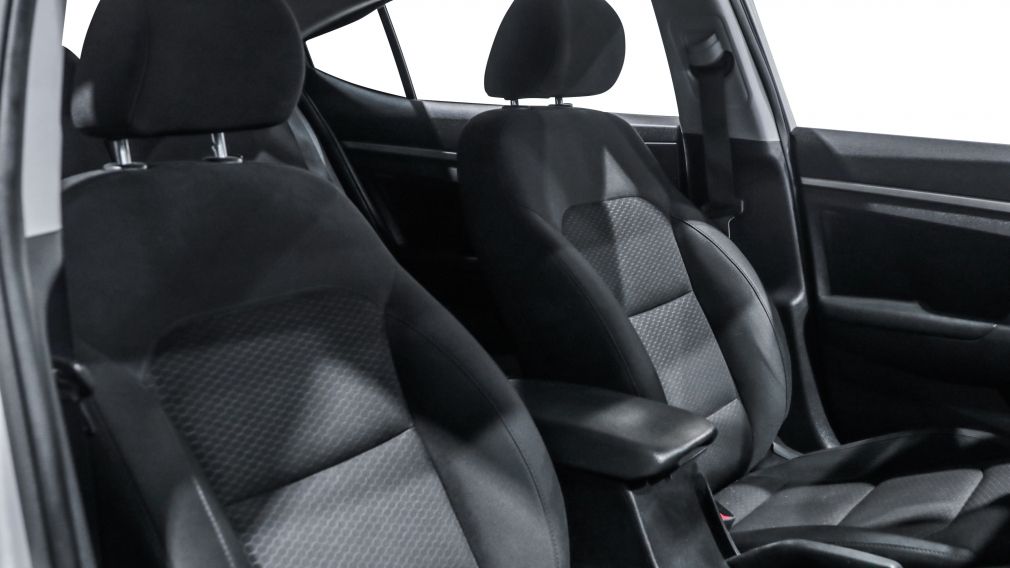 Hyundai Elantra Preferred w/Sun & Safety Package 2020 d&rsquo;occasion à vendre - 21