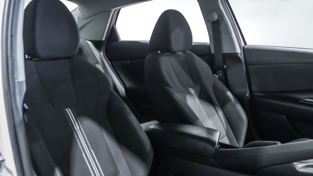 Hyundai Elantra Preferred 2022 d&rsquo;occasion à vendre - 21