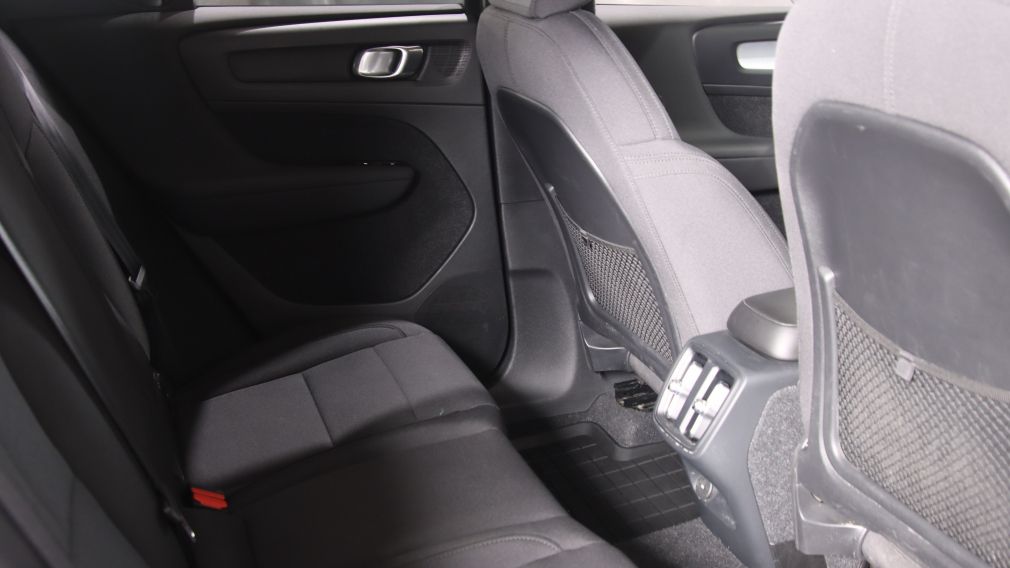 Volvo XC40 Momentum 2021 d&rsquo;occasion à vendre - 24