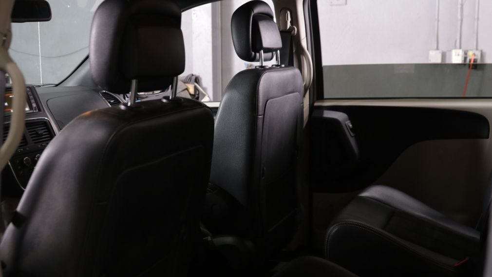 Dodge GR Caravan SXT Premium Plus 2019 d&rsquo;occasion à vendre - 19