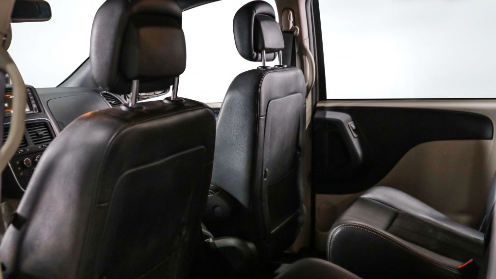 Dodge GR Caravan SXT Premium Plus 2019 d&rsquo;occasion à vendre - 19